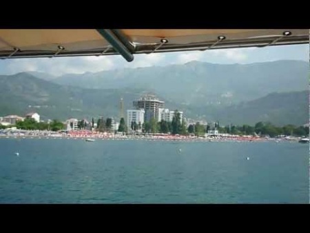 Вид на Будву и Бечичи с моря Budva and Becici view from the sea Видео