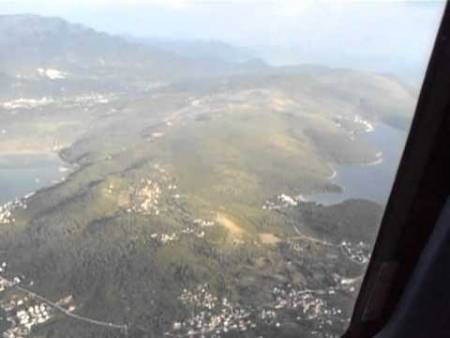 Взлёт из аэропорта Тиват(Черногория) из кабины А-320. Видео
